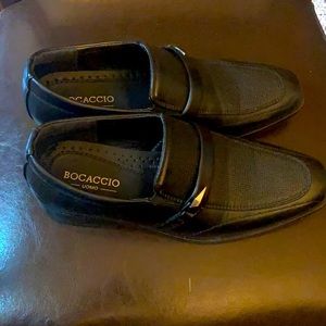 Black leather dress shoes